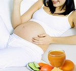 Несбалансированная диета вредит не только беременной женщине, но и её ребёнку