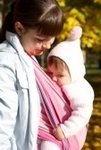 Положение ребенка в слинге влияет на развитие
