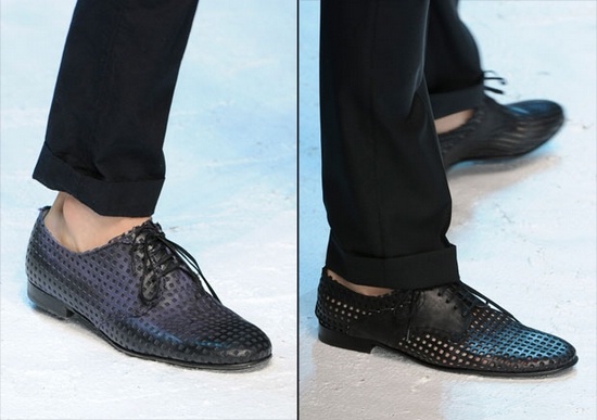 Плетеный узор на мужской обуви