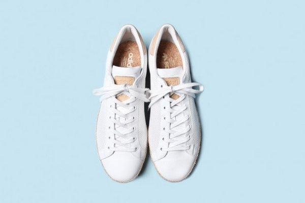 Белые летние ботинки