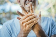 7 главных причин онемения пальцев рук