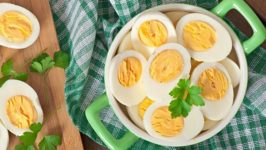 Вареное яйцо или омлет: как полезнее есть яйца?
