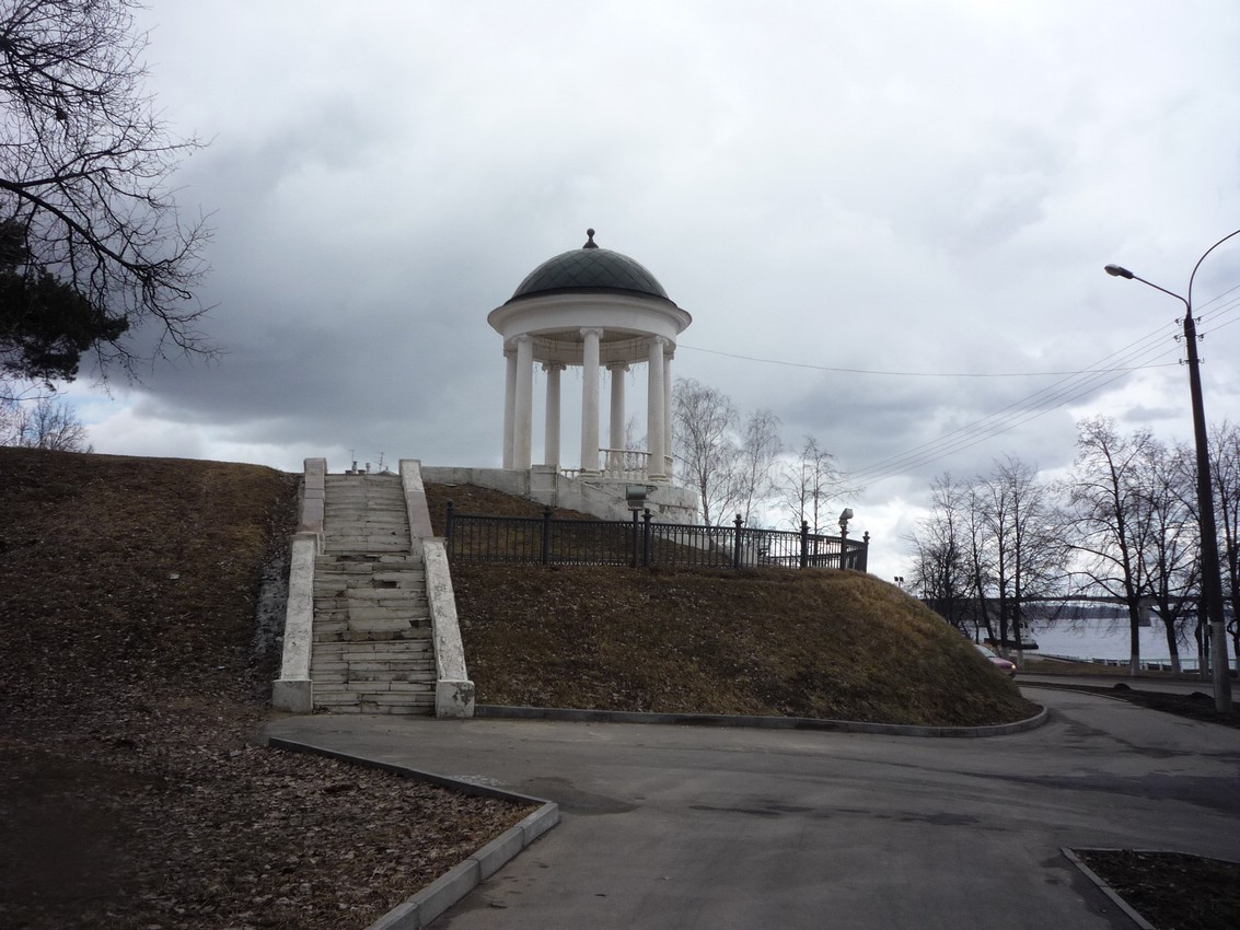 Памятник архитектуры Беседка А.Н. Островского в Костроме