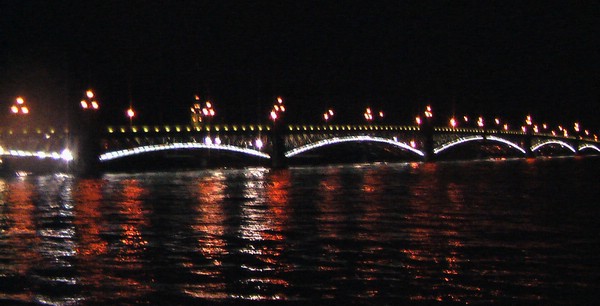 Экскурсия по ночному Санкт-Петербургу: разводные мосты