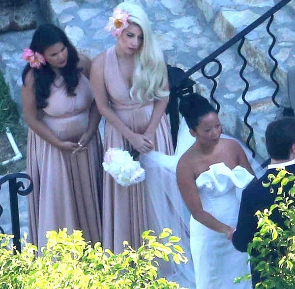 Леди Гага в роли подружки невесты